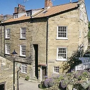 Flagstaff Robin Hood's Bay